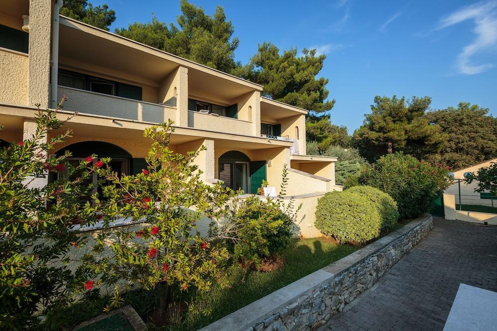 Apartments Bellevue Plava Laguna Poreč Exterior foto
